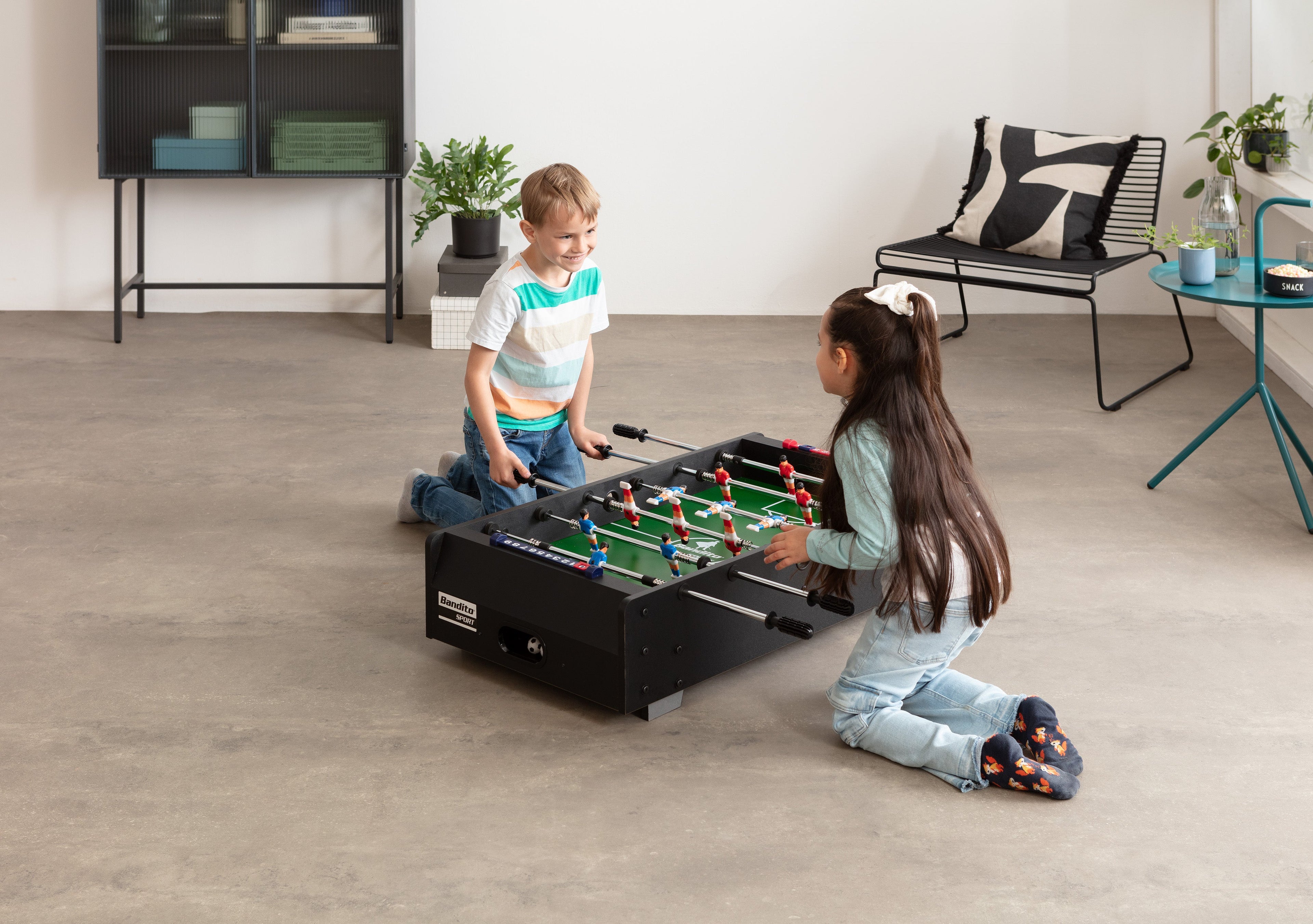 Bandito Mini Tafelvoetbal met Telescopische Stangen - Zwart